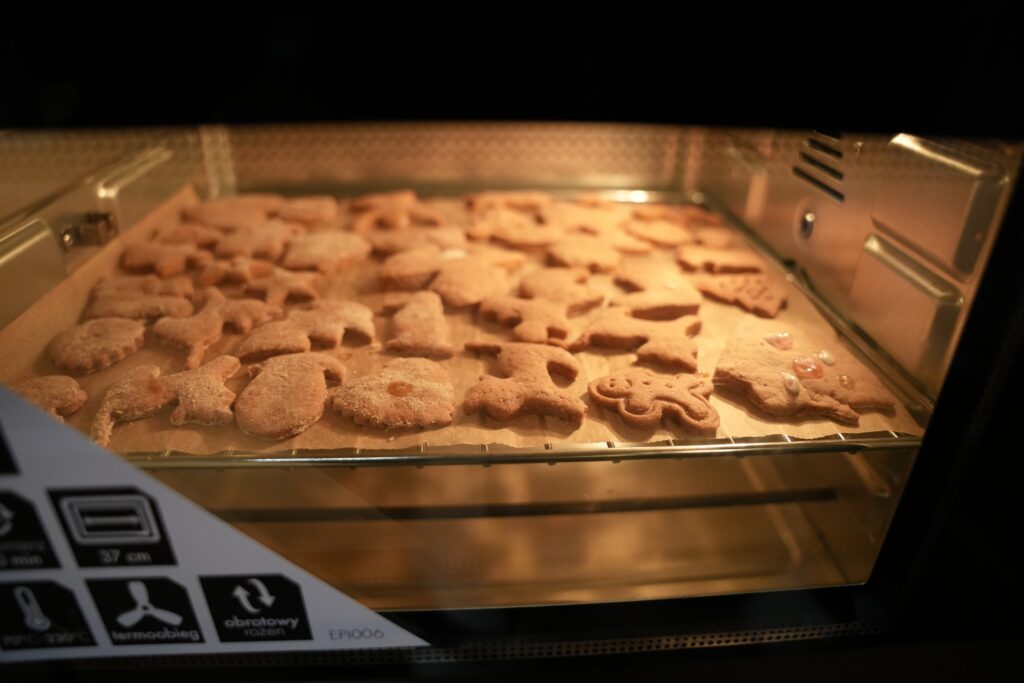 WARSZTATY PIECZENIA I ZDOBIENIA PIERNICZKÓW 👨‍🍳🧑‍🍳🎄