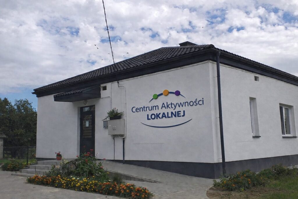 GOK W NIELISZU KONTYNUUJE DZIAŁANIA DLA SENIORÓW I OTWIERA NOWE INICJATYWY.