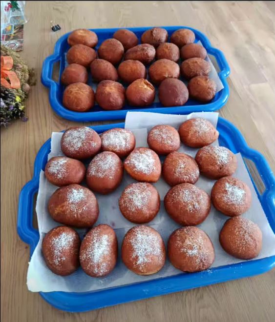 🍩 Tłusty czwartek 🍩 w STACJI KRZAK 🙂