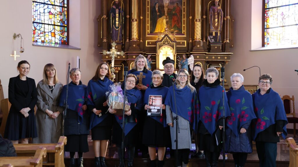 Zespół "Ale Fajnie" z Gminnego Ośrodka Kultury wystąpił na Przeglądzie Pieśni Pasyjnej w Bełżcu