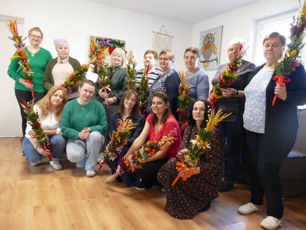 „Stacja – Krzak" wyplatanie palm wielkanocnych